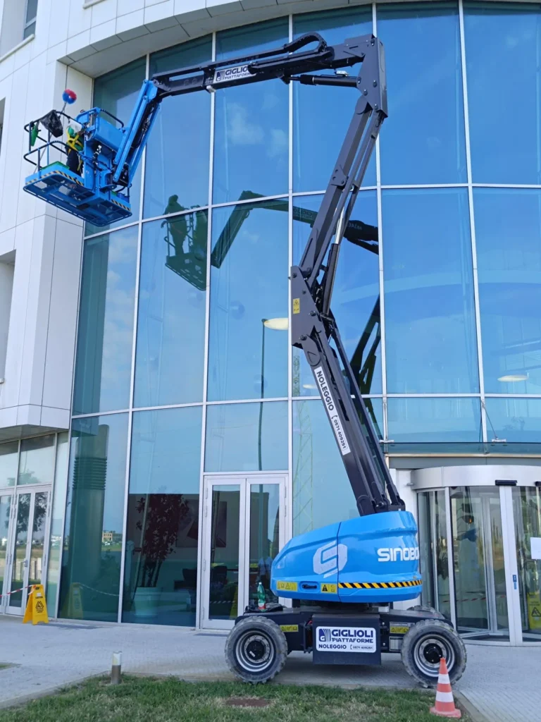 Noleggio piattaforme girevoli in Toscana